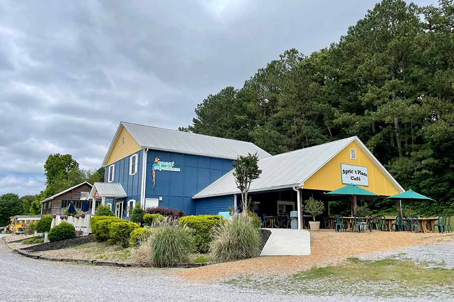 Dining options in Ocoee, TN - Quest Expeditions